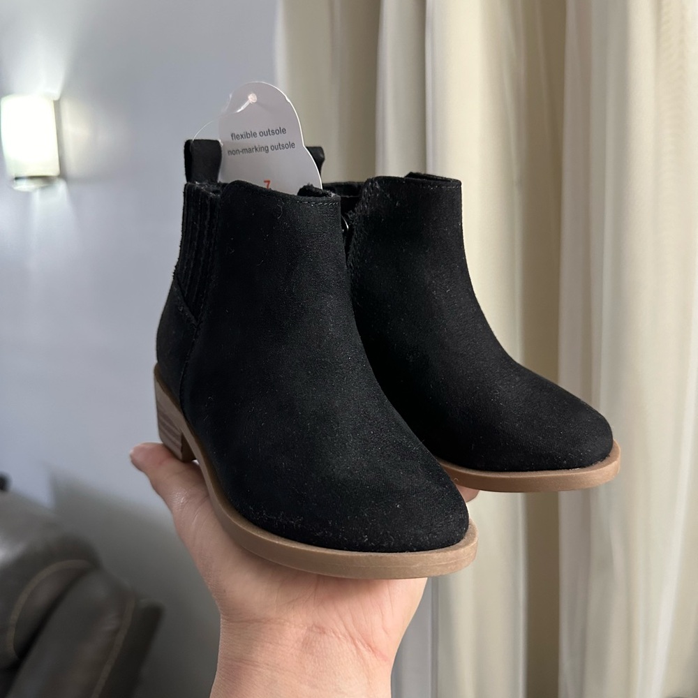 Wonder Nation Stylish Black Ankle Boots with Tan Sole for Kids